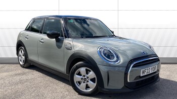 MINI Hatchback 1.5 Cooper Classic 5dr Auto Petrol Hatchback